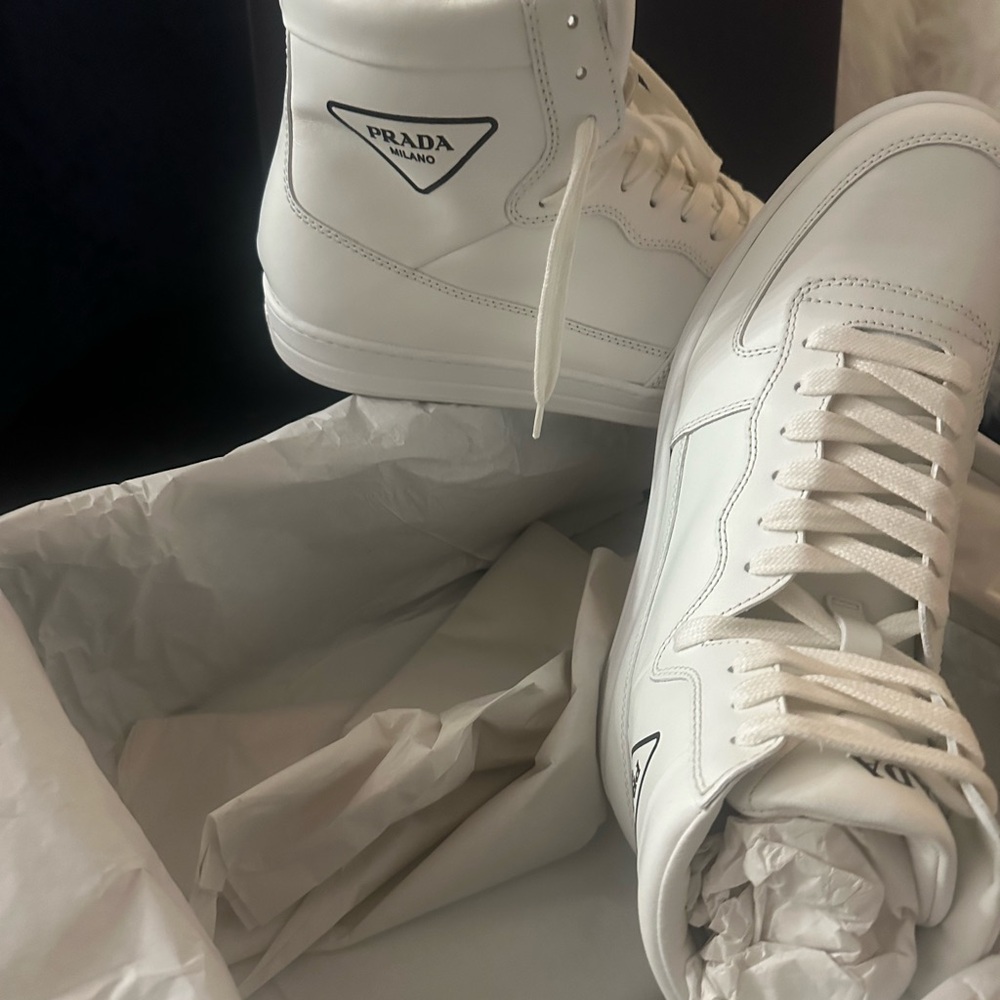 Two pairs of this style
